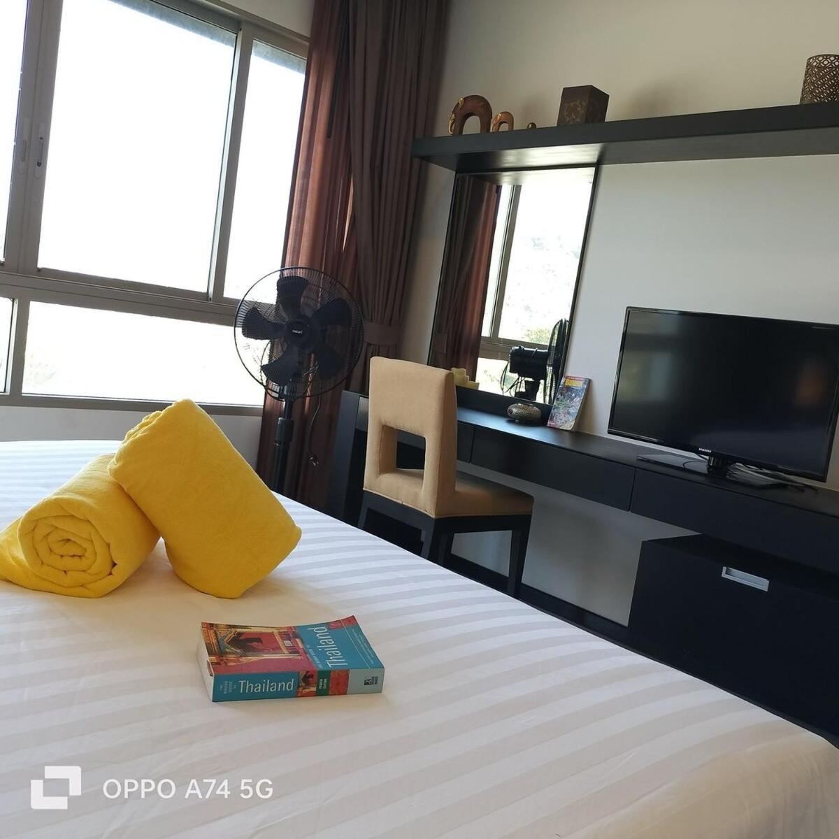 Modern 2-Bedroom Condo In Kamala Near The Beach Exterior foto
